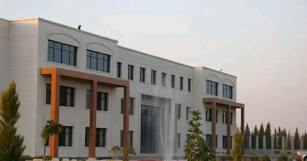 جامعة إيبلا الخاصة