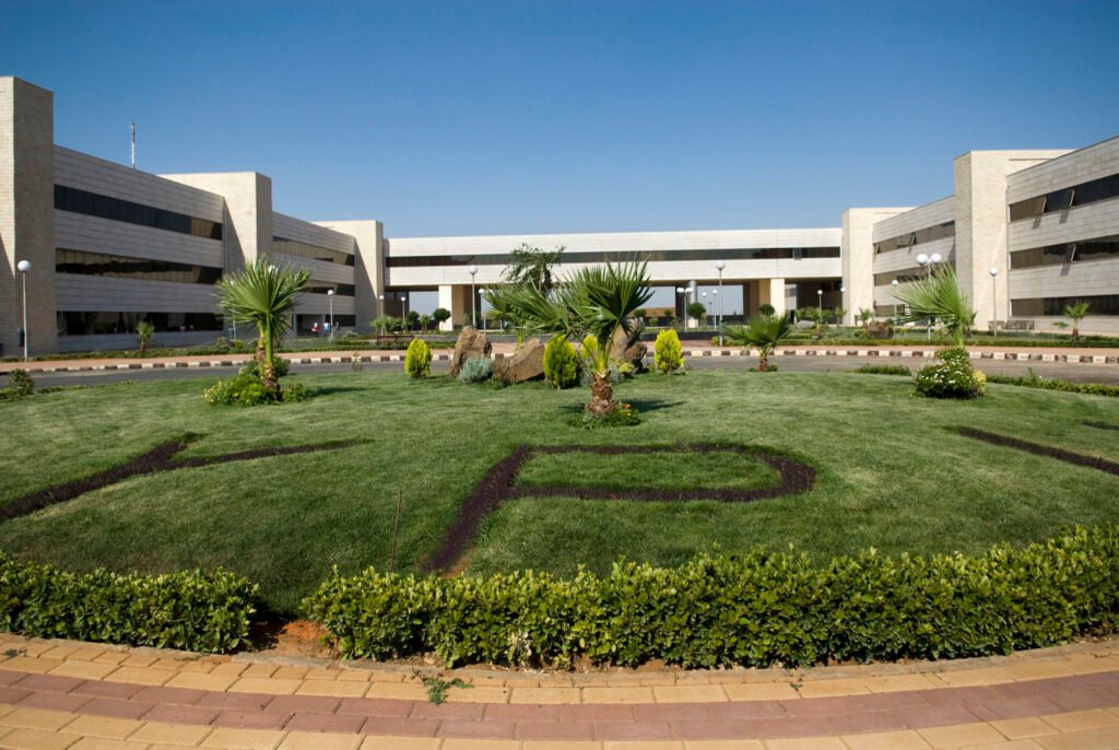 جامعة اليرموك الخاصة